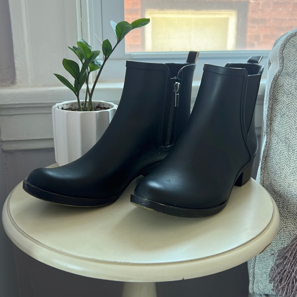 Lucky Brand Rain Booties
